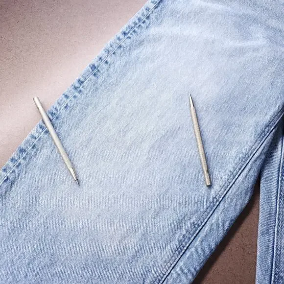 American Eagle Barrel Jeans Women 4 Blue Stone Wash Distressed Y2K - Picture 7 of 12